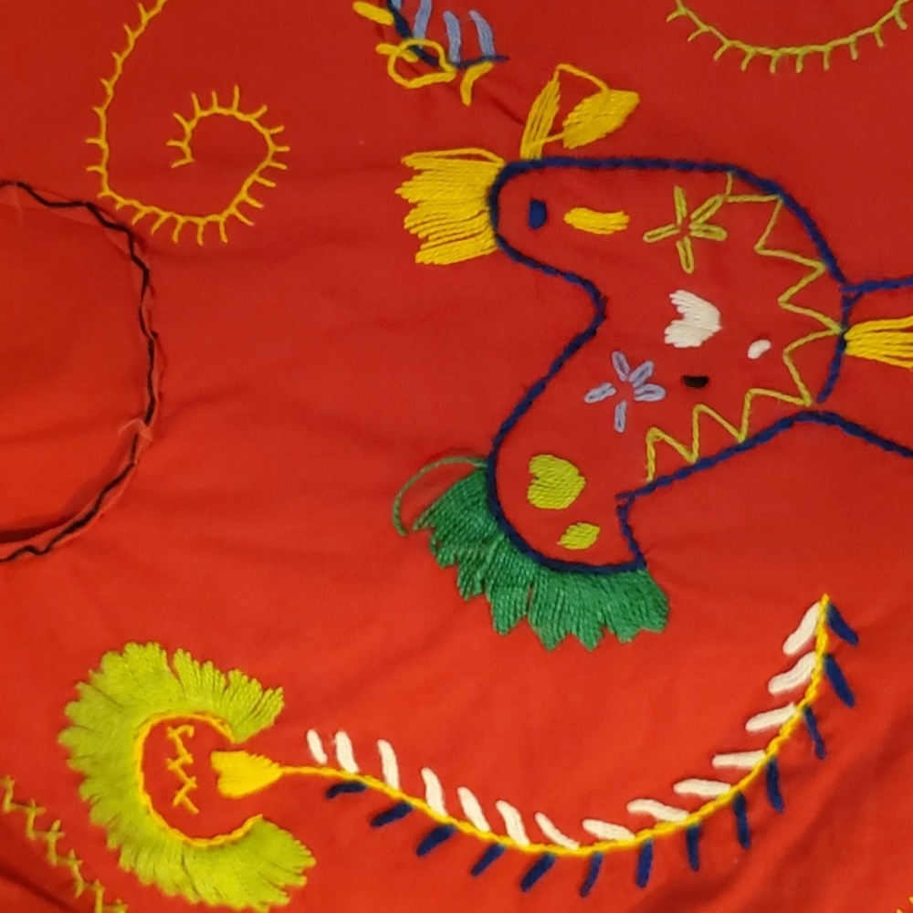 Vintage Hand Embroidered Portugal Half Apron - Picture 9 of 10